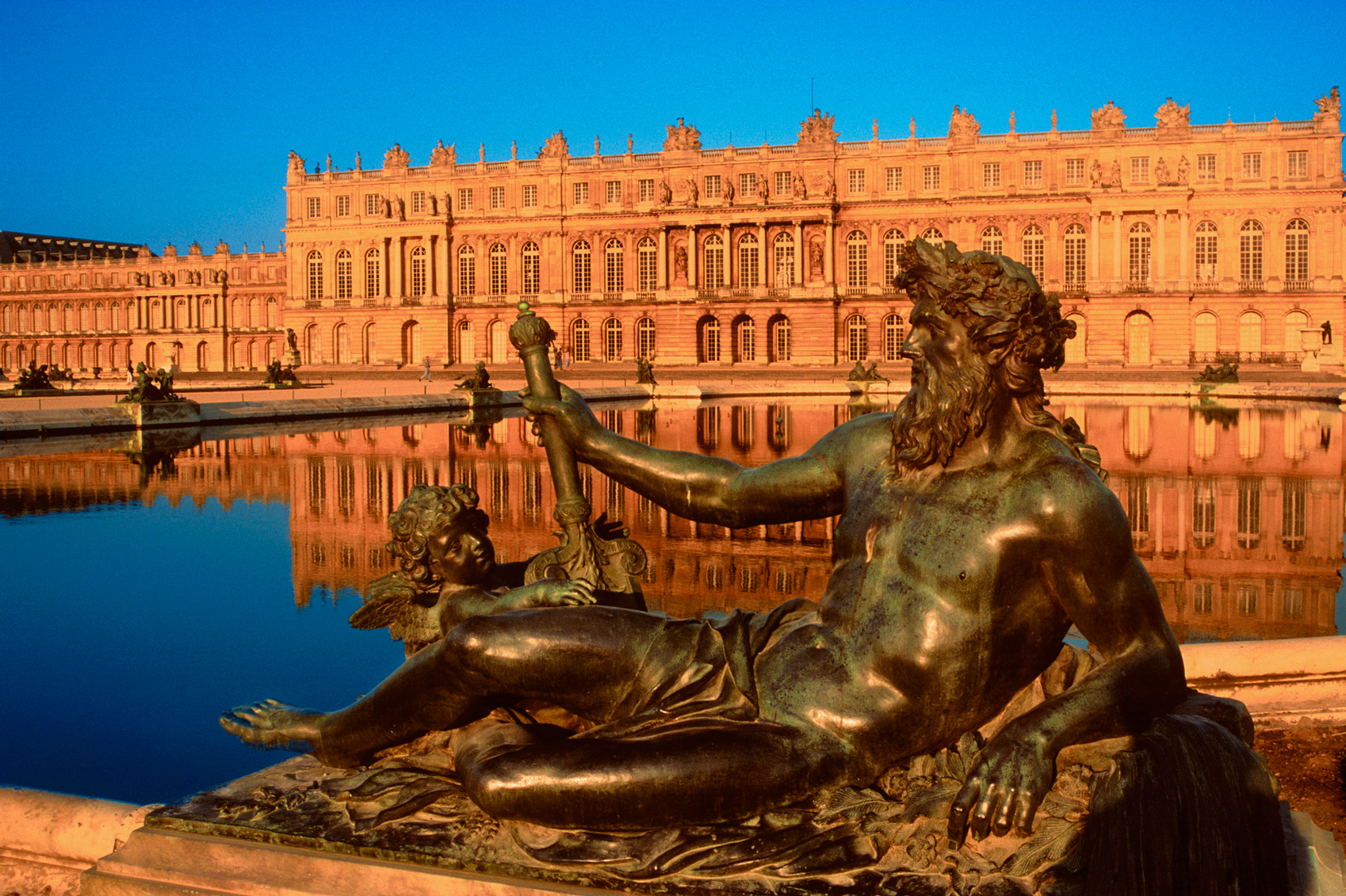 Beautiful Castles in France RS10151_France-Versailles-Palace-86079234-lpr © Visions Of Our Land