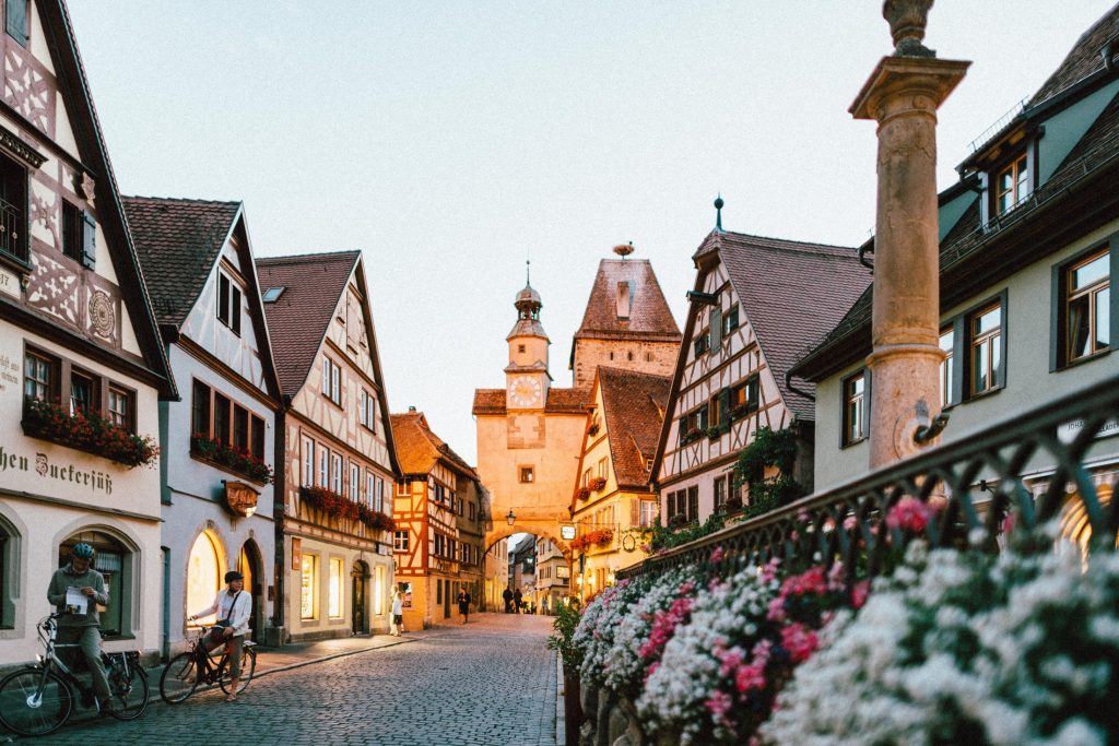 cobbled-streets-in-europe