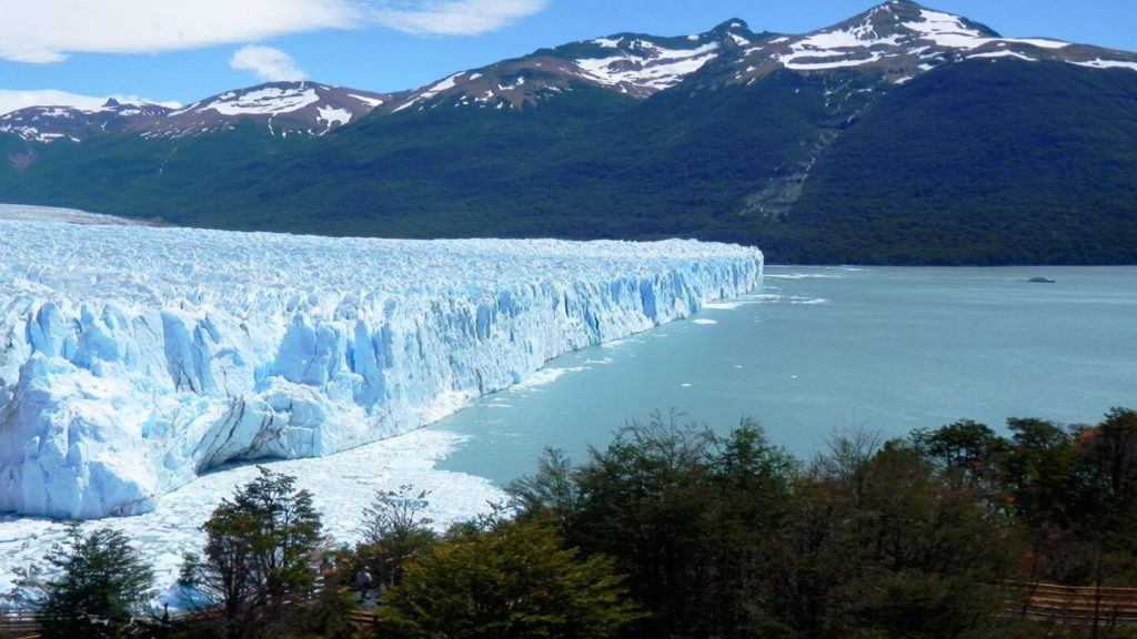 perito moreno glacier patagonia argentina