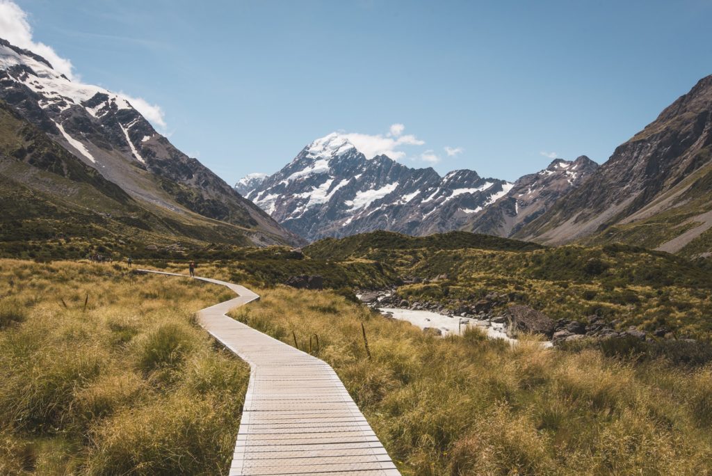 mountains in new zealand