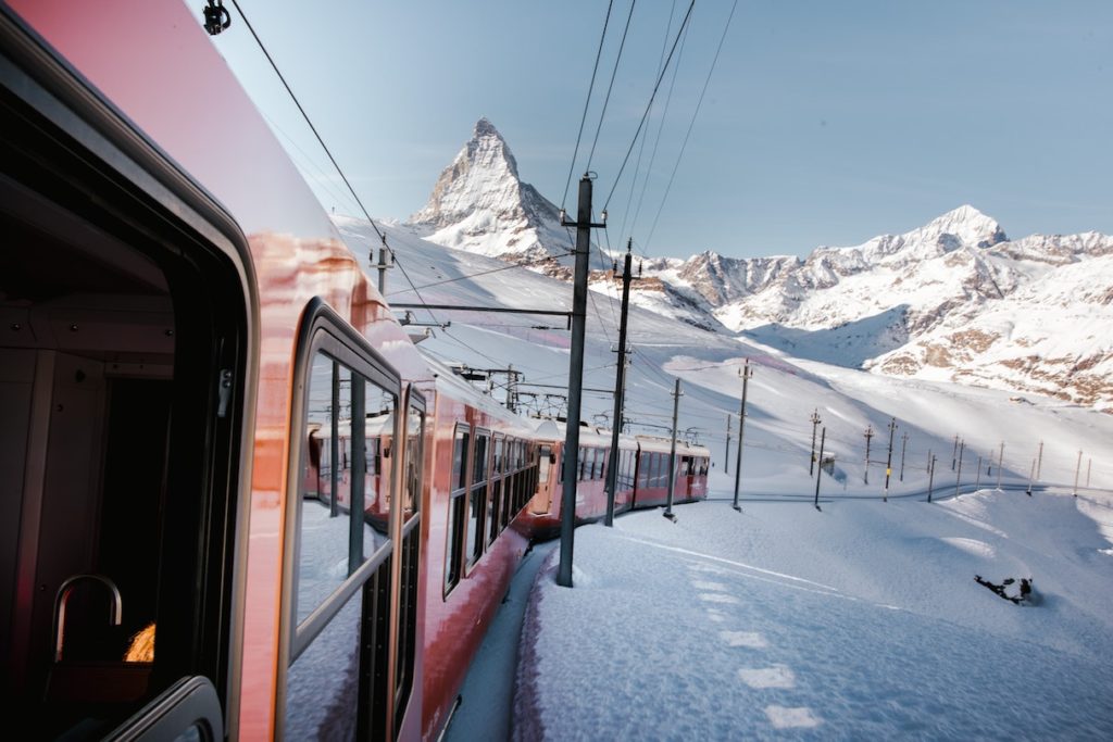 Switzerland mountains quarantine-free