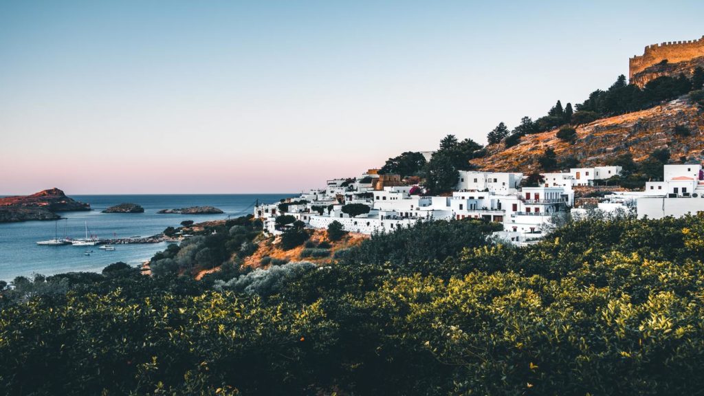 greece-places-to-travel-in-august